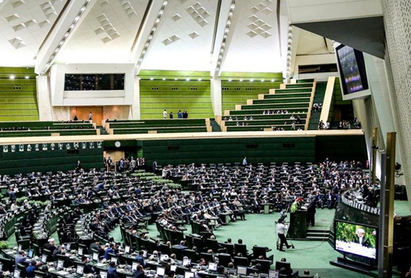 تکلیف دولت برای استخدام فرزندان شهدا و جانبازان تکلیف دولت برای استخدام فرزندان شهدا و جانبازان