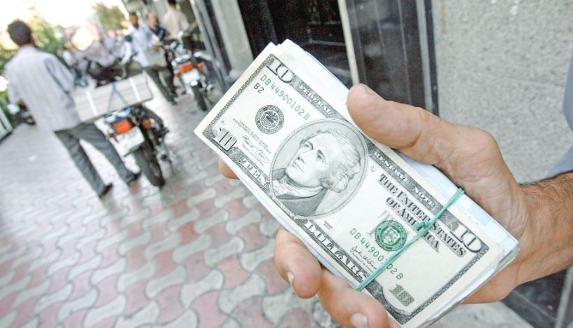 پایان صفنشینی در بازار دلار پایان صفنشینی در بازار دلار