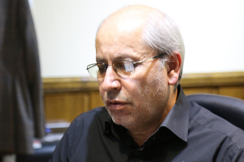 نیلی:قشر ثروتمند جامعه مالیات نمیدهد نیلی:قشر ثروتمند جامعه مالیات نمیدهد