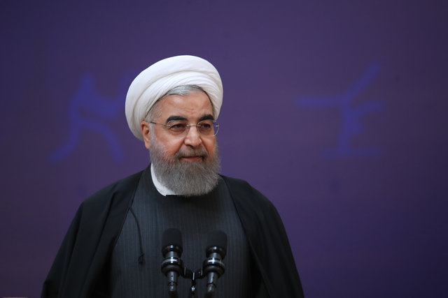 مراسم روز ملی فناوری هستهای با حضور روحانی آغاز شد مراسم روز ملی فناوری هستهای با حضور روحانی آغاز شد