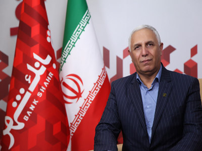 توزیع ۴ هزار بن کتاب از سوی بانک شهر در نمایشگاه کتاب ایلام توزیع ۴ هزار بن کتاب از سوی بانک شهر در نمایشگاه کتاب ایلام