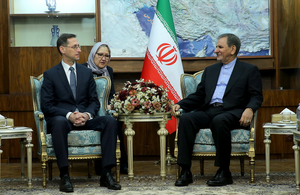 جایگاه ویژه گسترش مناسبات با مجارستان در دیپلماسی اقتصادی ایران/ هیچ دلیلی برای نقض یا تغییر در برجام وجود ندارد جایگاه ویژه گسترش مناسبات با مجارستان در دیپلماسی اقتصادی ایران/ هیچ دلیلی برای نقض یا تغییر در برجام وجود ندارد