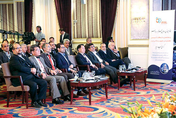 برنامه دولت برای تبدیل ایران به هاب توزیع کالا برنامه دولت برای تبدیل ایران به هاب توزیع کالا