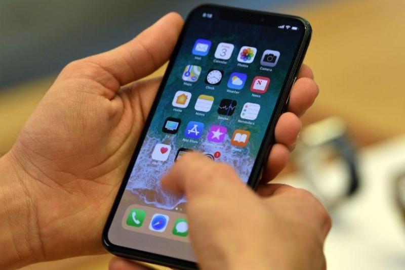 پس لرزههای شفافیت در بازار تلفن همراه پس لرزههای شفافیت در بازار تلفن همراه