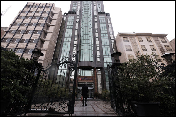 ۱۷ شرکت حملونقل متخلف در استان تهران تعطیل شد ۱۷ شرکت حملونقل متخلف در استان تهران تعطیل شد
