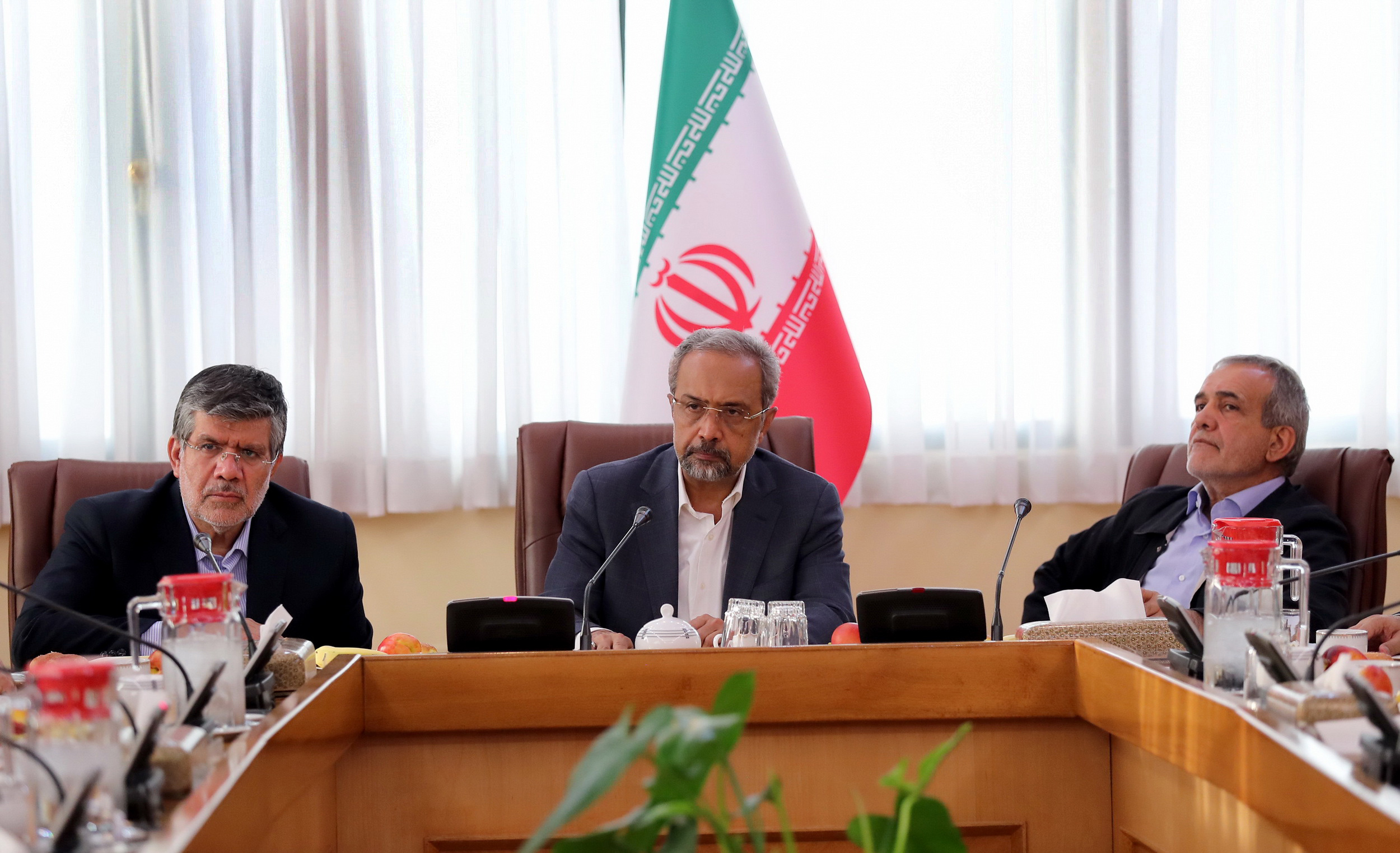 سیاست دولت ، تسهیل صادرات و حمایت از فعالان اقتصادی است/ در شرایط کنونی بیش از هر چیز نیاز به همدلی و همکاری گسترده داریم سیاست دولت ، تسهیل صادرات و حمایت از فعالان اقتصادی است/ در شرایط کنونی بیش از هر چیز نیاز به همدلی و همکاری گسترده داریم