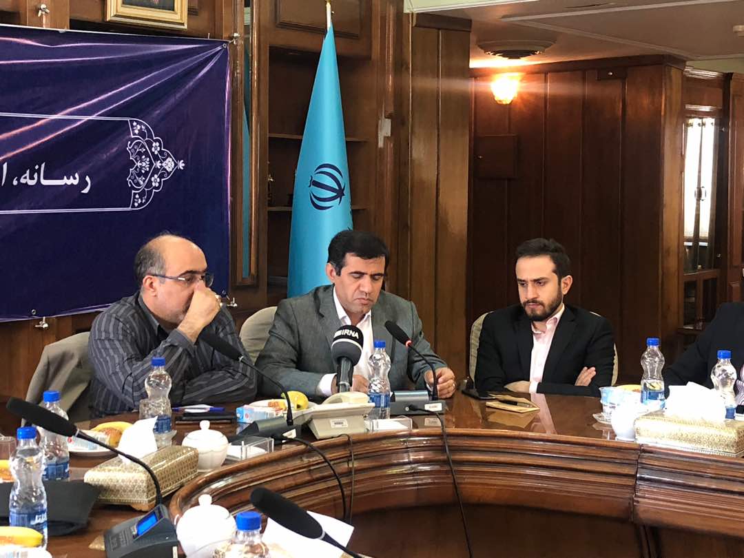 الحسینی: شفافیت باعث اصلاح فعالیتهاى دولت مىشود/ سرزعیم: اغراق در فساد نباید صورت بگیرد الحسینی: شفافیت باعث اصلاح فعالیتهاى دولت مىشود/ سرزعیم: اغراق در فساد نباید صورت بگیرد