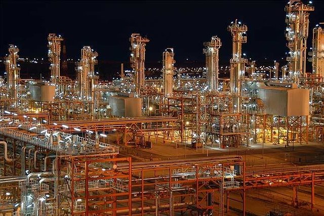 ارزش صادرات بهاره پتروشیمی به 3.1میلیارد دلار رسید ارزش صادرات بهاره پتروشیمی به 3.1میلیارد دلار رسید