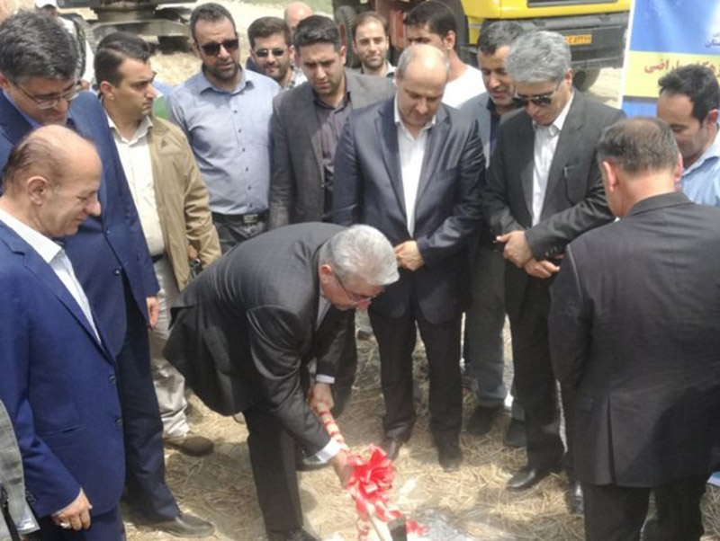 طرح زهکشی اراضی گلستان با حضور وزیر نیرو آغاز شد طرح زهکشی اراضی گلستان با حضور وزیر نیرو آغاز شد