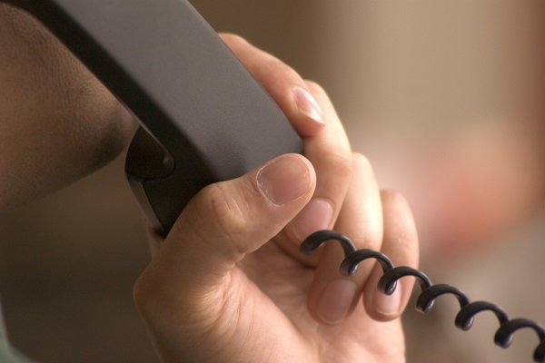 فروش اجباری اینترنت به متقاضیان خط تلفن فروش اجباری اینترنت به متقاضیان خط تلفن