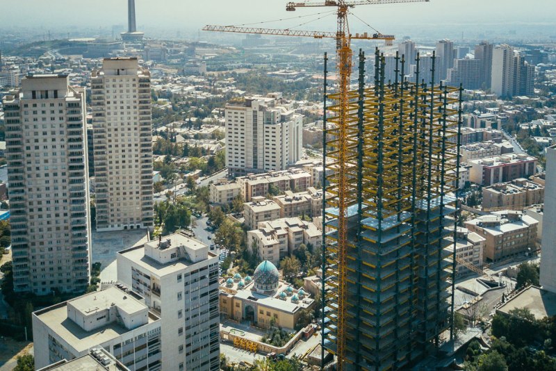 معاون وزیر راه:پیمانکاران 18.7هزار میلیارد تومان طلب دارند معاون وزیر راه:پیمانکاران 18.7هزار میلیارد تومان طلب دارند