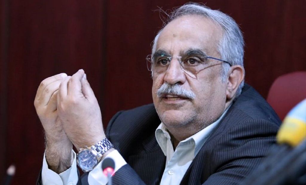 روایت وزیر اقتصاد از جلسه با خودروسازان/ تاکید بر همکاری گمرکات با صنایع روایت وزیر اقتصاد از جلسه با خودروسازان/ تاکید بر همکاری گمرکات با صنایع