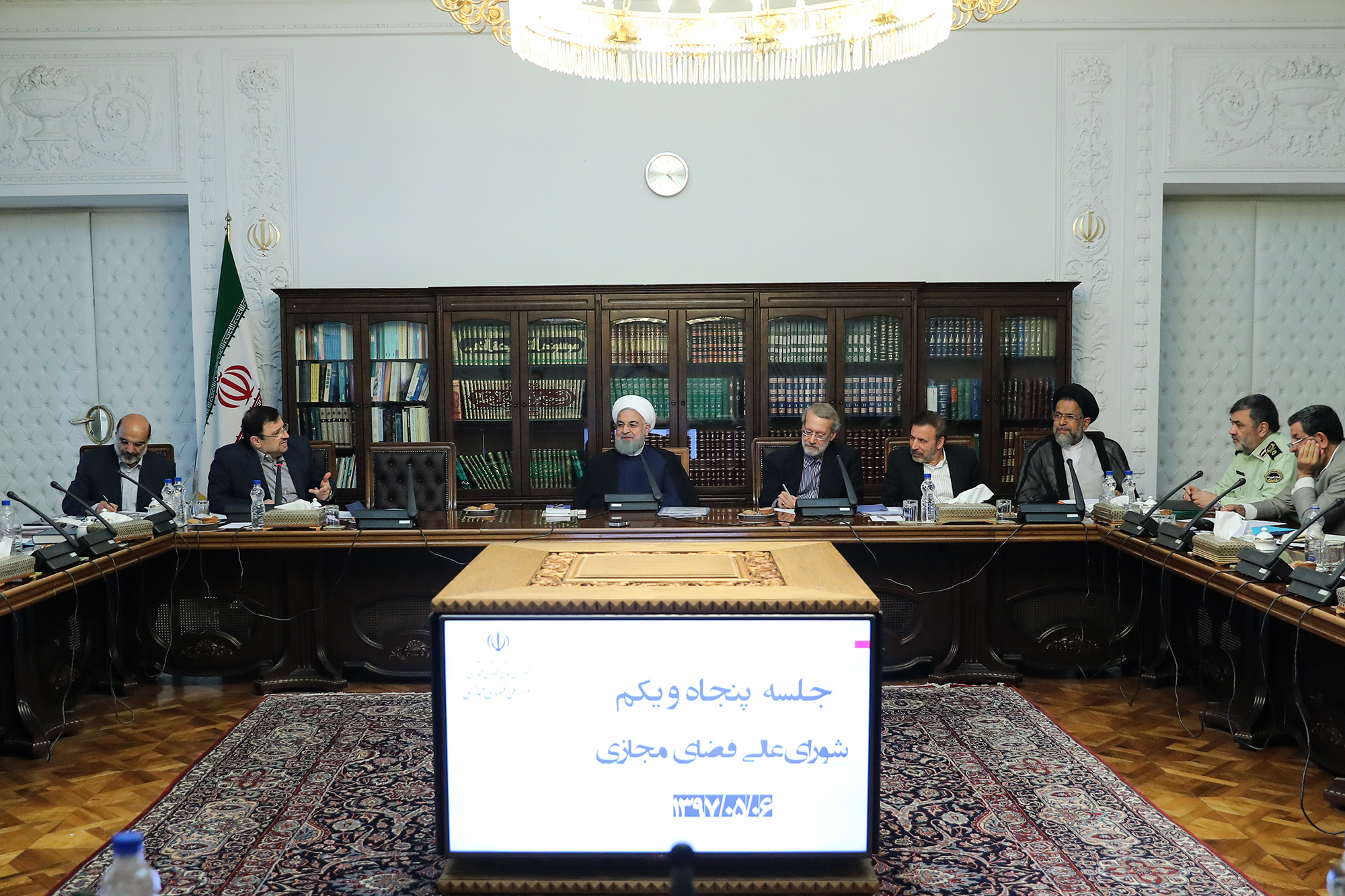 استفاده از «رمز ارزها در اقتصاد ملی» بررسی شد/ تصمیم برای تقویت شبکه ملی اطلاعات استفاده از «رمز ارزها در اقتصاد ملی» بررسی شد/ تصمیم برای تقویت شبکه ملی اطلاعات