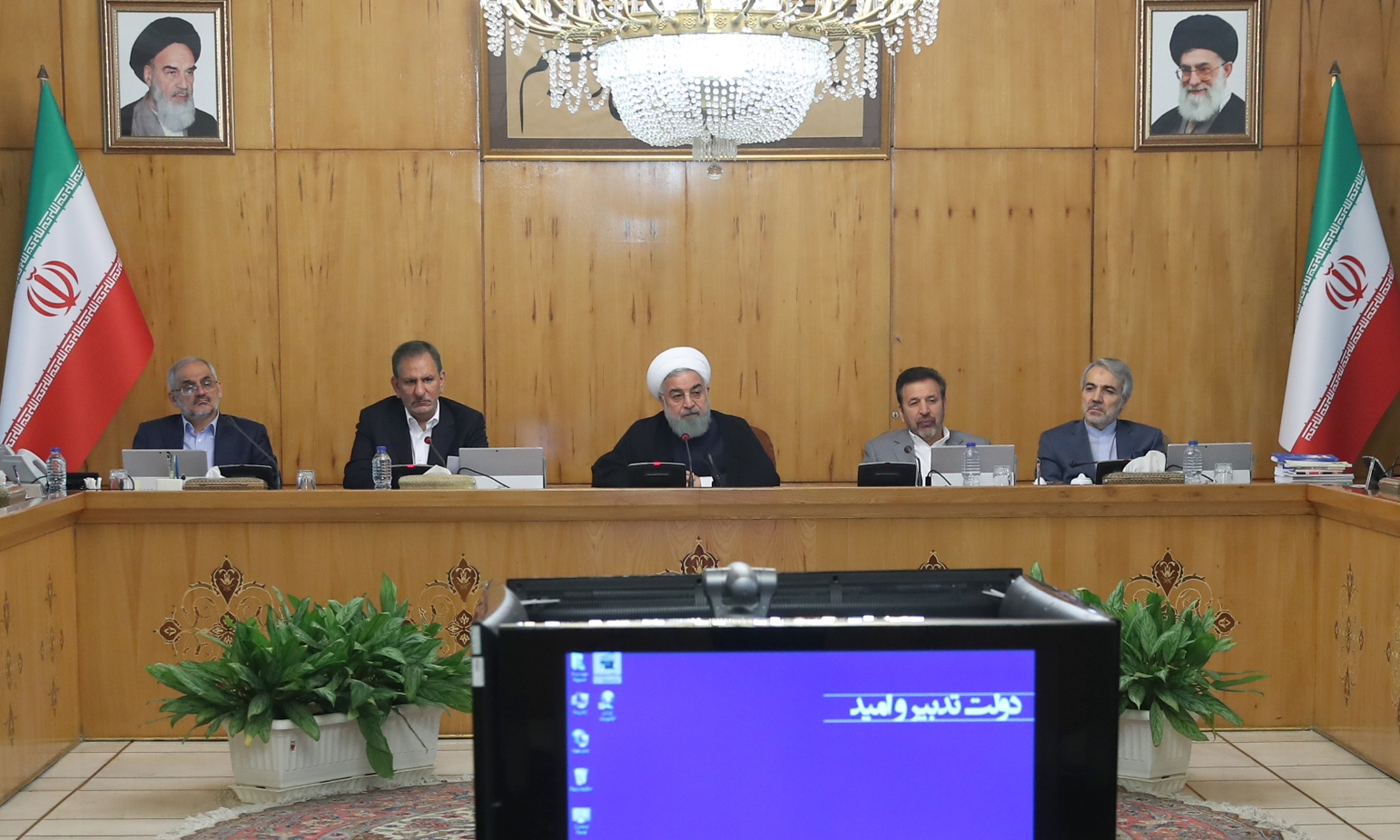 تکلیف دولت برای واردکنندگان درباره مابهالتفاوت نرخ ارز/ اصلاح نحوه دریافت مالیات از نفت و گاز تکلیف دولت برای واردکنندگان درباره مابهالتفاوت نرخ ارز/ اصلاح نحوه دریافت مالیات از نفت و گاز