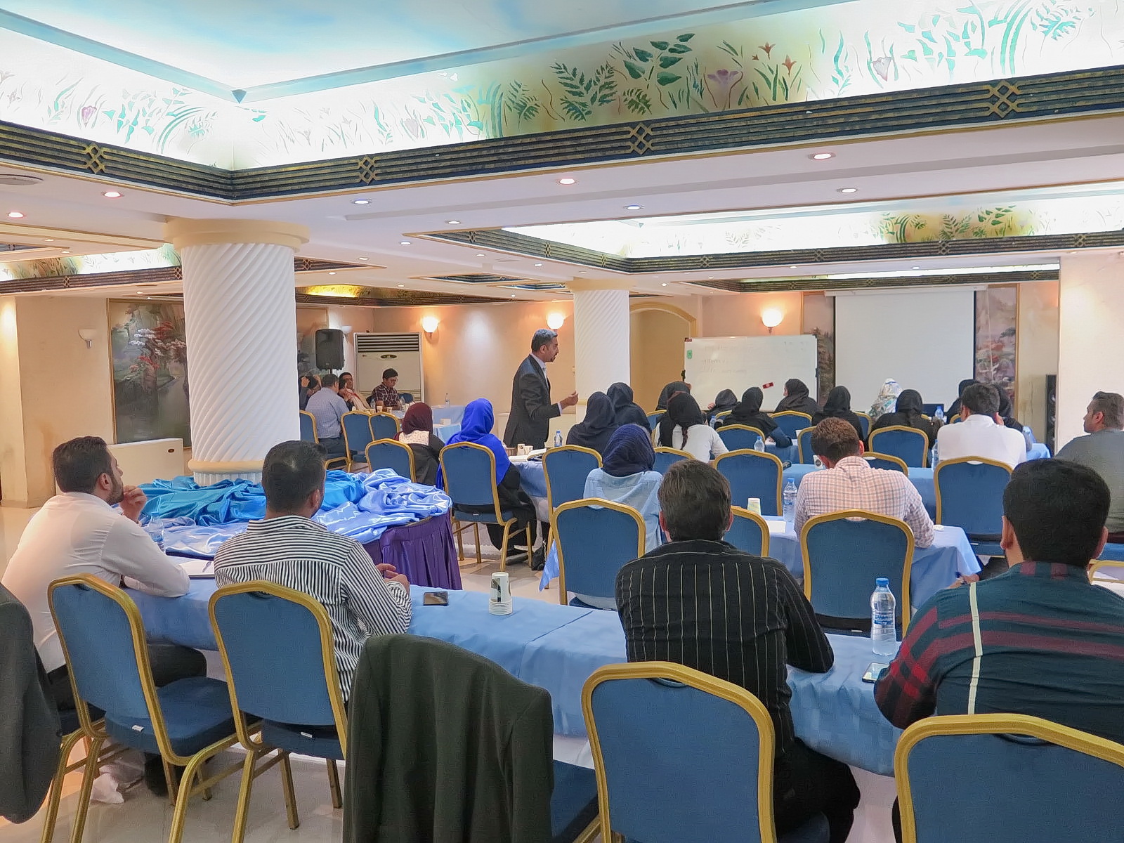 برگزاری دومین دوره آموزش تکنیکهای فروش و اصول بازاریابی BYD برگزاری دومین دوره آموزش تکنیکهای فروش و اصول بازاریابی BYD