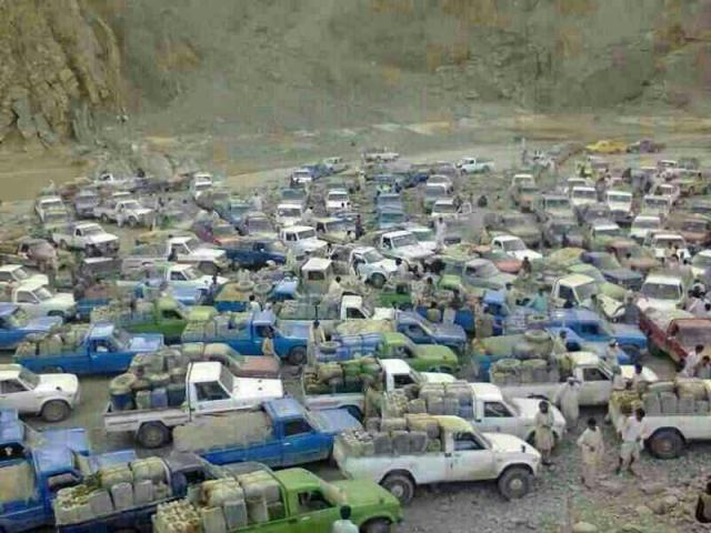 کام قاچاقچیان سوخت هر روز شیرینتر می شود کام قاچاقچیان سوخت هر روز شیرینتر می شود