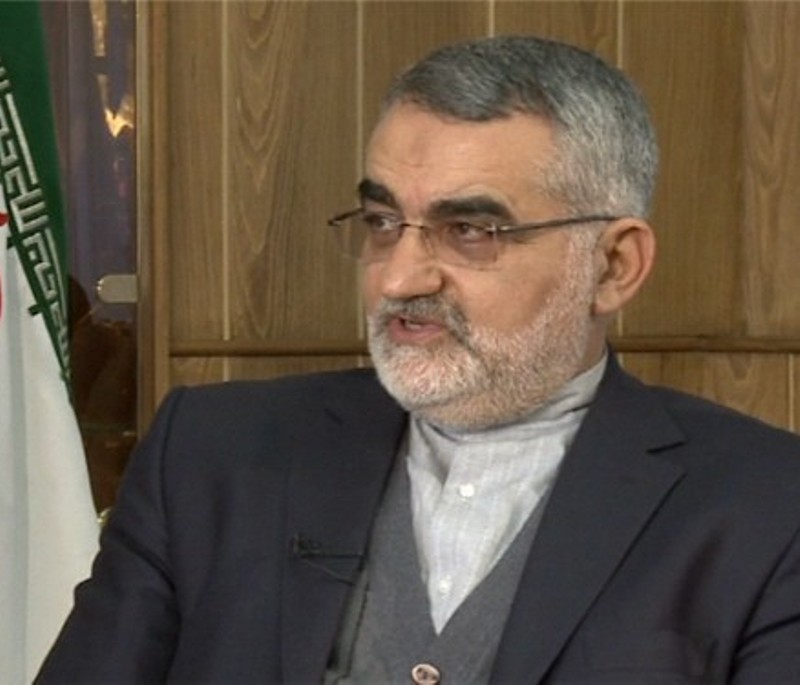 مواد پتروشیمی همچنان در اختیار دلالان مواد پتروشیمی همچنان در اختیار دلالان