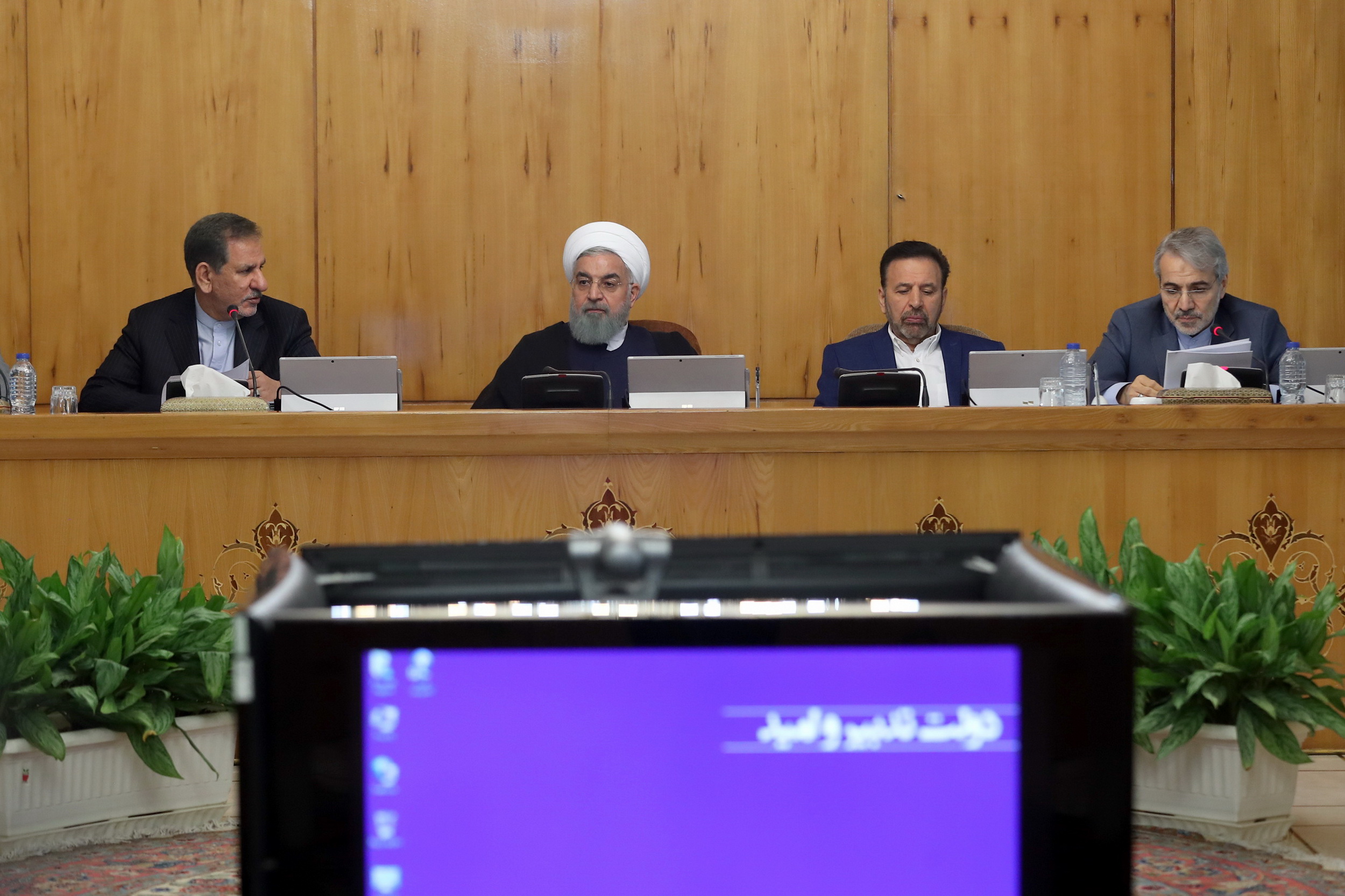 اصلاح آییننامه تسویه مطالبات و بدهیهای دولت/ تصویب لایحه درآمد پایدار و هزینه شهرداریها اصلاح آییننامه تسویه مطالبات و بدهیهای دولت/ تصویب لایحه درآمد پایدار و هزینه شهرداریها