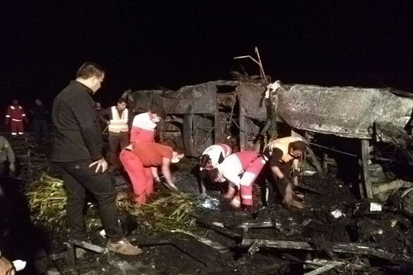 تانکر سانحه دیده حاملِ ۳۰هزار لیتر گازوئیل بود تانکر سانحه دیده حاملِ ۳۰هزار لیتر گازوئیل بود