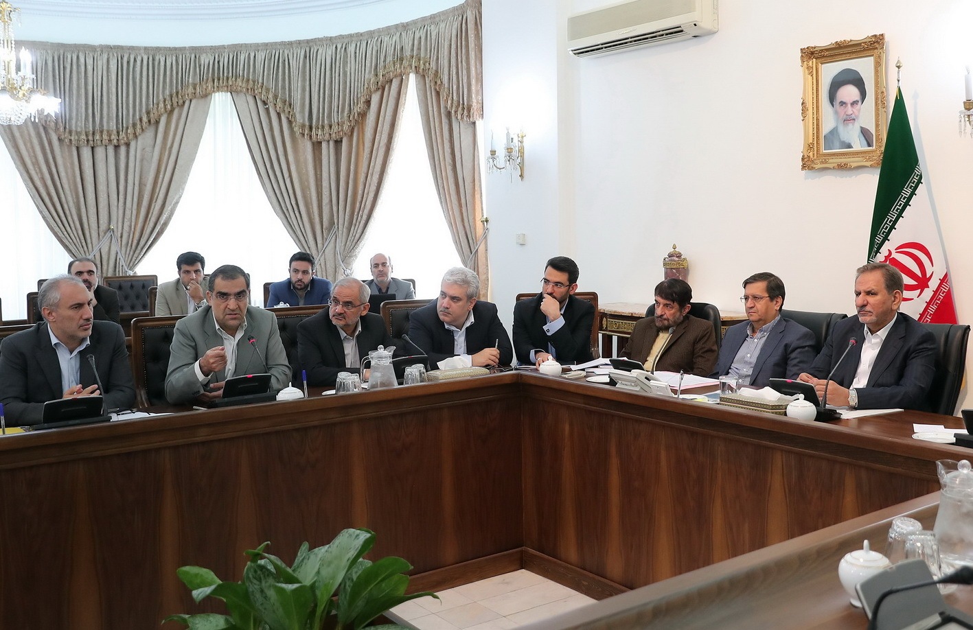داروهای مورد نیاز کشور در هر شرایطی تامین خواهد شد/ تخصیص ۳.۵میلیارد دلار برای تامین دارو و تجهیزات پزشکی داروهای مورد نیاز کشور در هر شرایطی تامین خواهد شد/ تخصیص ۳.۵میلیارد دلار برای تامین دارو و تجهیزات پزشکی