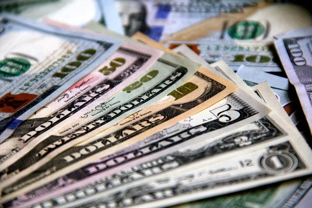 بعداز 13 آبان نرخ دلار کمتر از 10هزار تومان میشود بعداز 13 آبان نرخ دلار کمتر از 10هزار تومان میشود