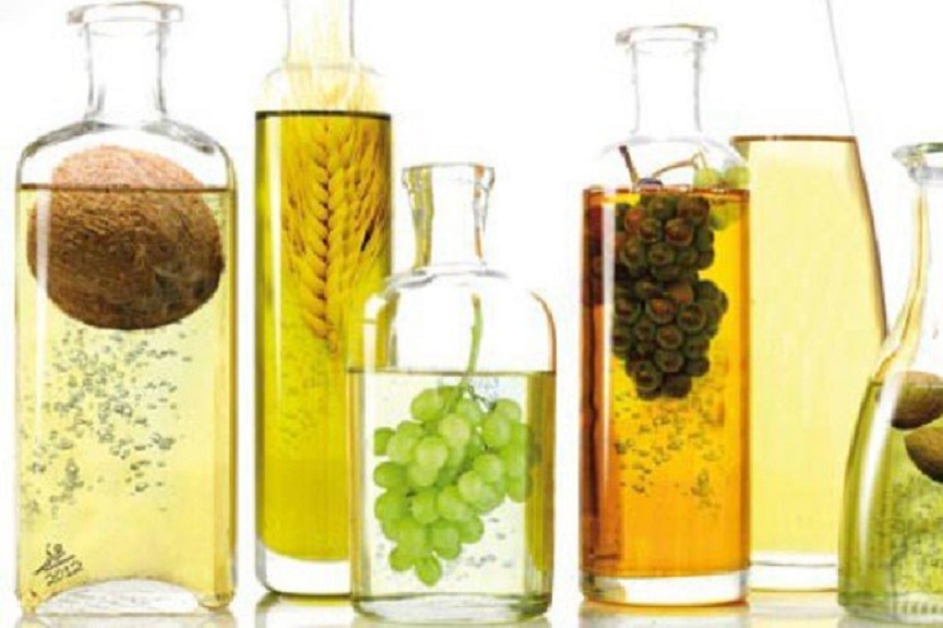 قیمت روغن خوراکی ۱۸درصد افزایش یافته است قیمت روغن خوراکی ۱۸درصد افزایش یافته است