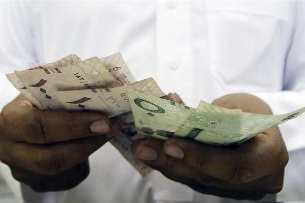 ریال سعودی به پایین ترین نرخ دو سال اخیر خود سقوط کرد ریال سعودی به پایین ترین نرخ دو سال اخیر خود سقوط کرد