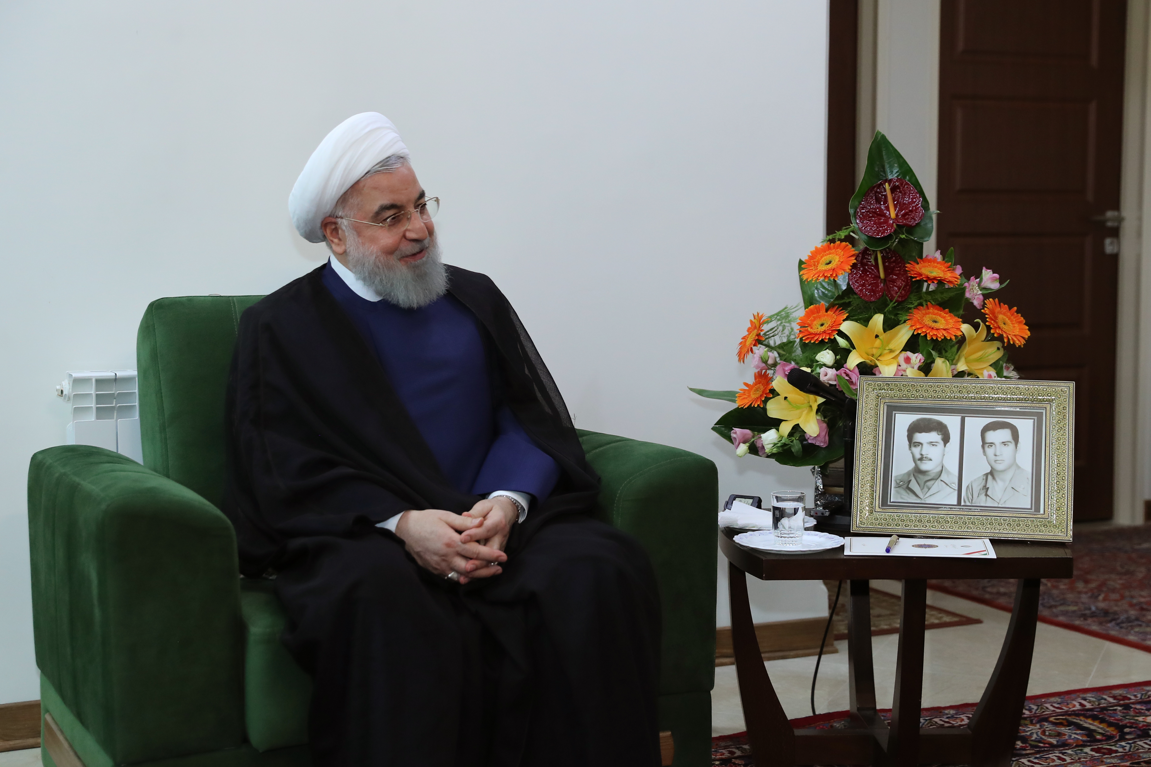 روحانی: دولت با جدیدت برای حل مشکلات تلاش میکند روحانی: دولت با جدیدت برای حل مشکلات تلاش میکند