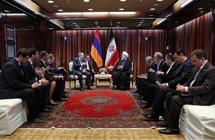 روحانی:درزمینه سوآپ انرژی آماده همکاری باارمنستان هستیم روحانی:درزمینه سوآپ انرژی آماده همکاری باارمنستان هستیم