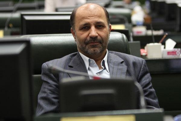 دو نرخی شدن سوخت فعلا اجرا نمیشود دو نرخی شدن سوخت فعلا اجرا نمیشود