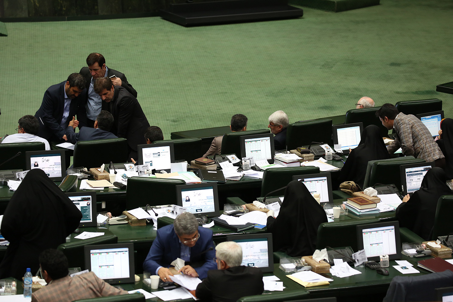 تلاش مجلس برای تعیین تکلیف رای اعتماد وزرا در ۵ آبان ماه تلاش مجلس برای تعیین تکلیف رای اعتماد وزرا در ۵ آبان ماه
