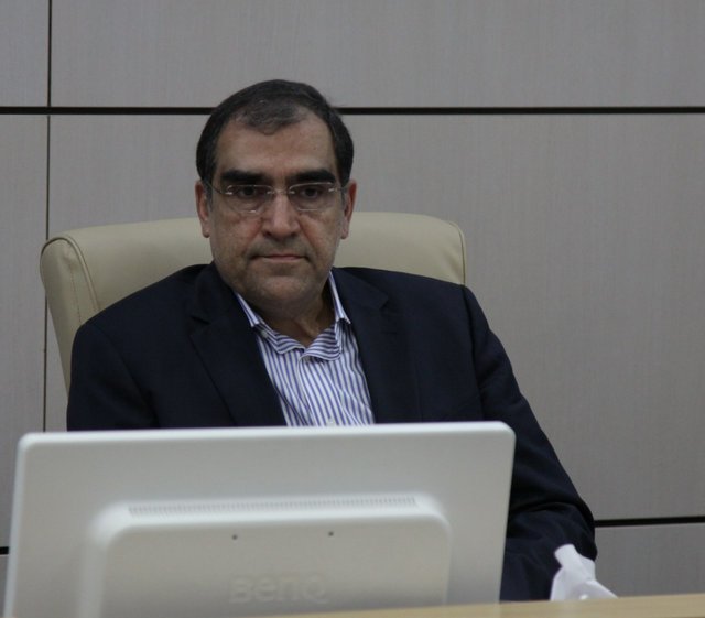 وزیر بهداشت: بیمه برای افراد فقیر است/ ۷۰درصد دریافتی ما هزینه حقوق میشود وزیر بهداشت: بیمه برای افراد فقیر است/ ۷۰درصد دریافتی ما هزینه حقوق میشود