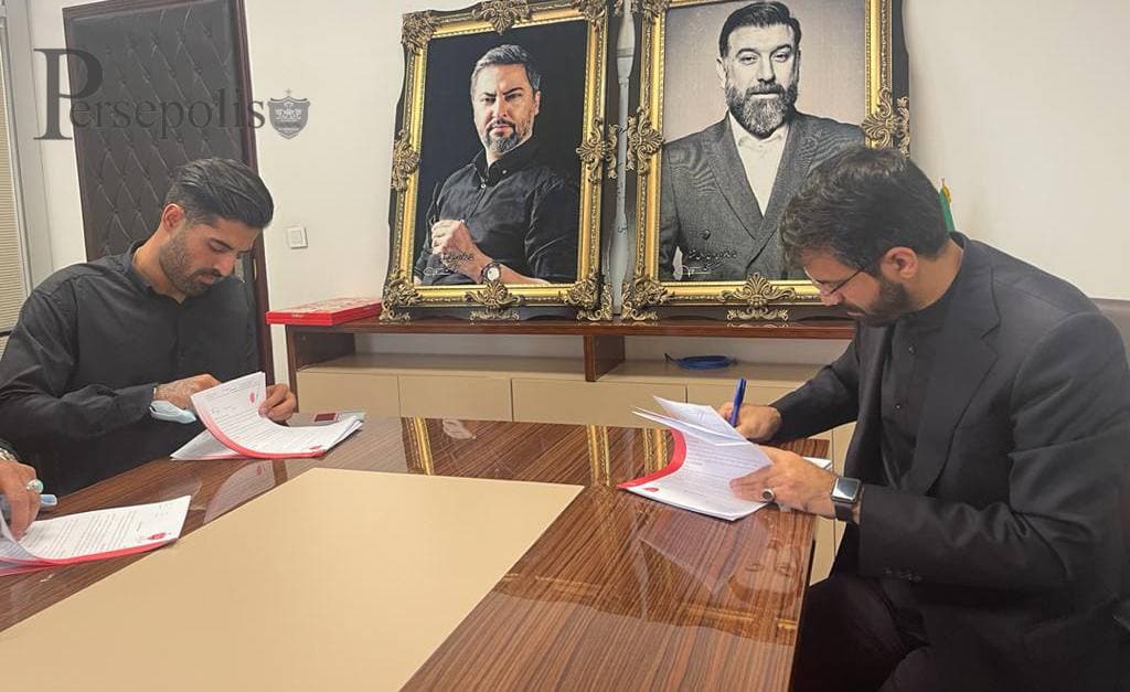 علیرضا ابراهیمی به پرسپولیس پیوست علیرضا ابراهیمی به پرسپولیس پیوست