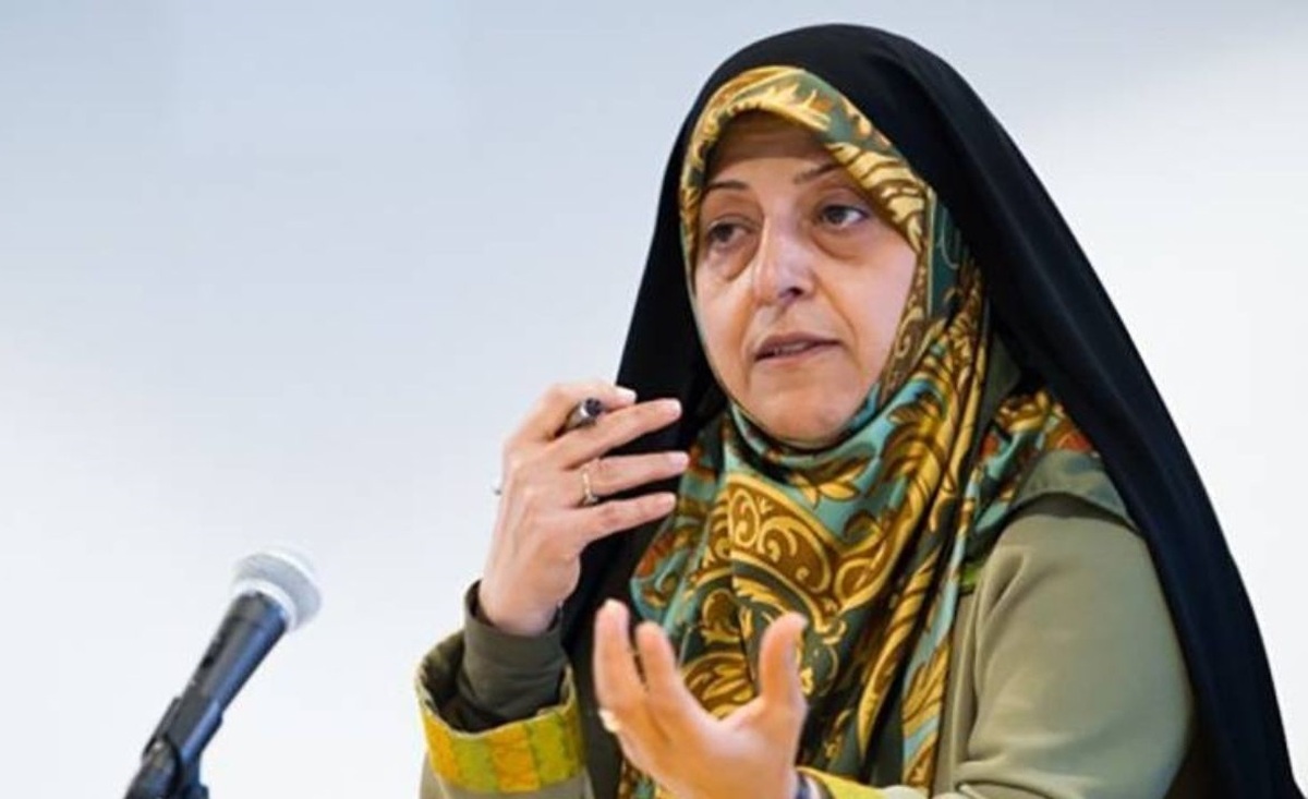 واکنش تند معصومه ابتکار به قانون حجاب؛ این قانون اعلام جرم علیه نیمی از مردم ایران است/ پزشکیان اجازه نمیدهد ابلاغ و اجرا شود