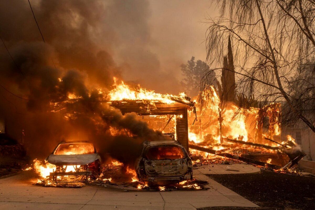 Los Angeles Hell; Natural disaster or inefficient management Los Angeles Hell; Natural disaster or inefficient management