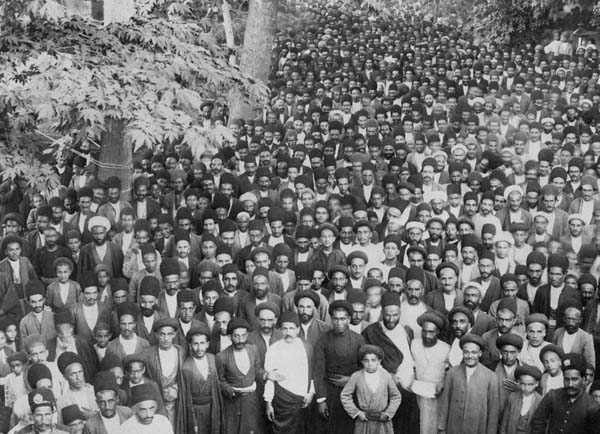 نگاهی به انقلاب مشروطه پس از 105 سال نگاهی به انقلاب مشروطه پس از 105 سال