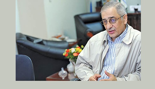 مظاهری: احمدینژاد آمار اشتباهی میداد مظاهری: احمدینژاد آمار اشتباهی میداد