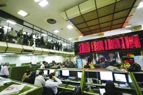 تعویق عرضههای اولیه مشکل نقدینگی بازار را حل نمیکند تعویق عرضههای اولیه مشکل نقدینگی بازار را حل نمیکند