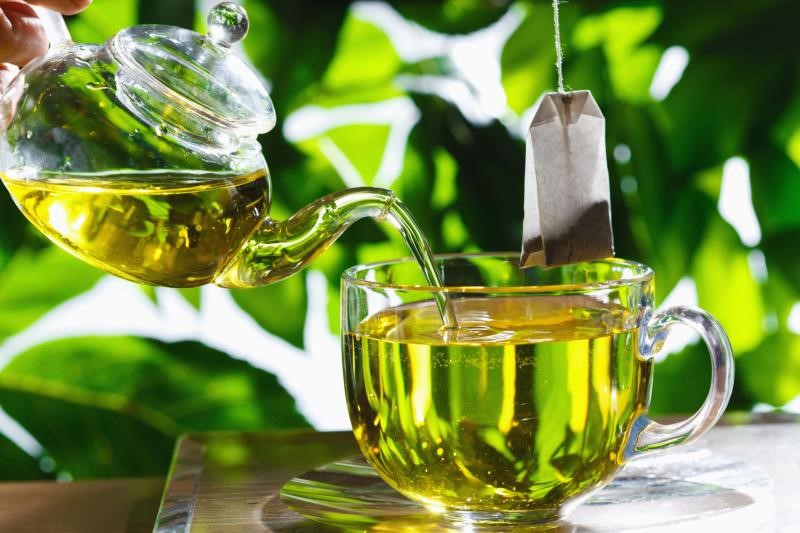 بعد از فست فود چای سبز بنوشید بعد از فست فود چای سبز بنوشید