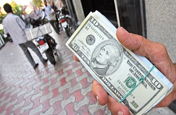 دلار در کانال 3400 تومان ماند دلار در کانال 3400 تومان ماند