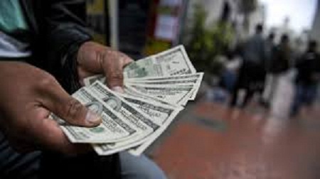 آیا دولت باید دلار را گران کند؟ آیا دولت باید دلار را گران کند؟