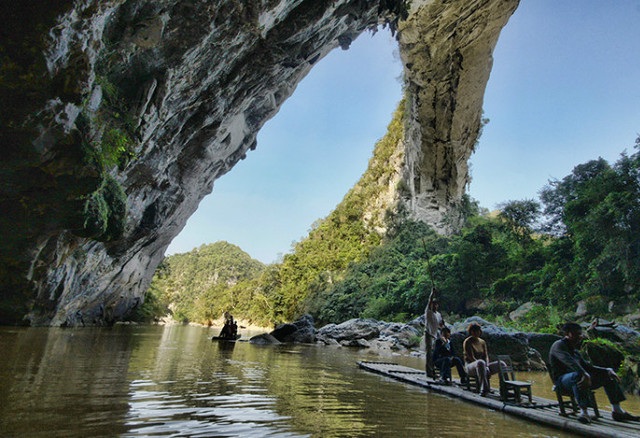 بزرگ‌ترین پل طبیعی جهان +عکس