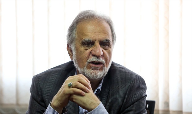 بذل و بخشش خاوری با دستور احمدینژاد بذل و بخشش خاوری با دستور احمدینژاد
