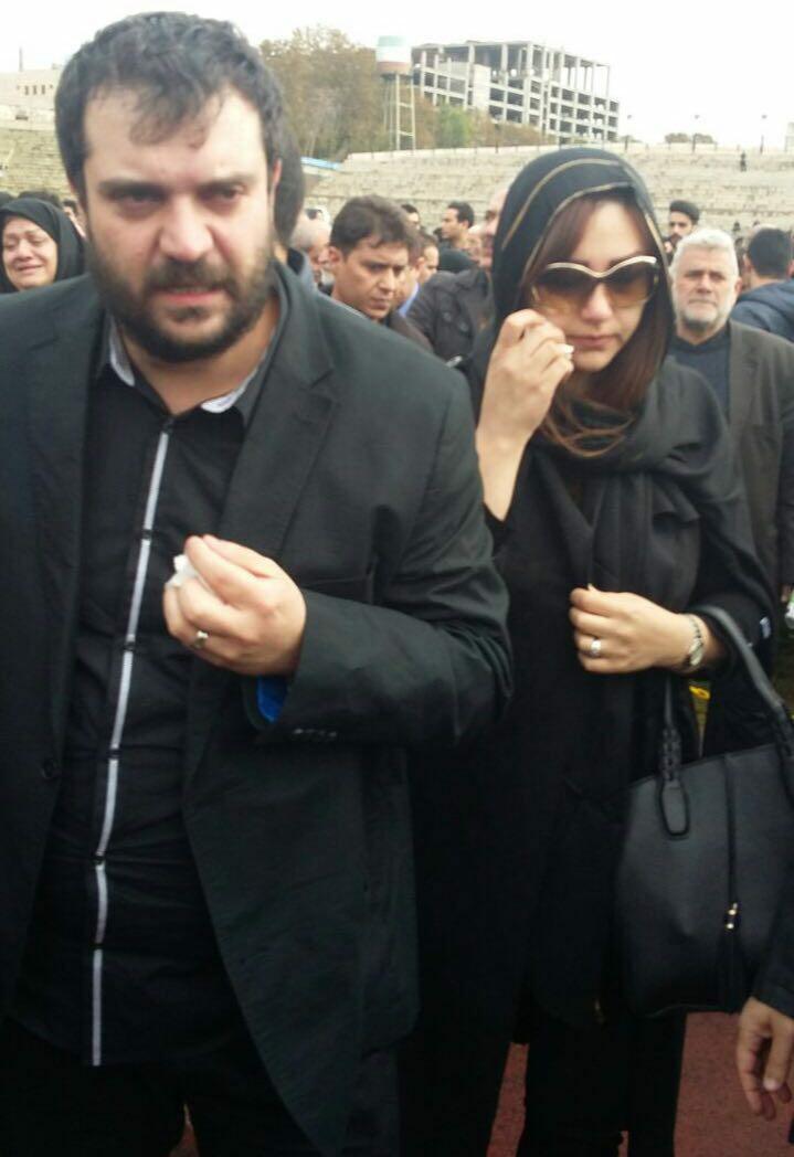 فرزندان مرحوم پورحیدری در مراسم تشییع پیکر پدر+ عکس