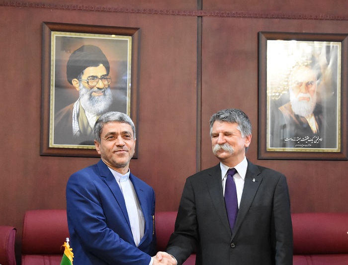 طیب نیا: مجلس با تسهیل روابط اقتصادی ایران و مجارستان موافقت کند طیب نیا: مجلس با تسهیل روابط اقتصادی ایران و مجارستان موافقت کند