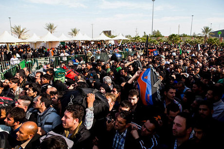 تا روز اربعین امکان خروج از مرز مهران وجود ندارد تا روز اربعین امکان خروج از مرز مهران وجود ندارد