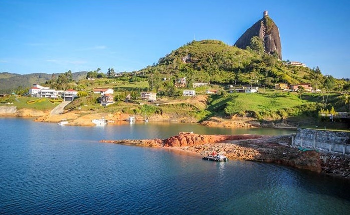 شهر رنگی در کلمبیا مقصد محبوب توریست‌ها +عکس