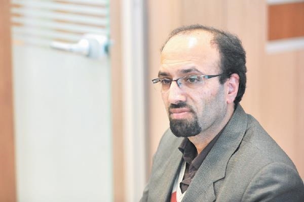 عقب ماندگی نرخ ارز دیر یا زود باید جبران شود عقب ماندگی نرخ ارز دیر یا زود باید جبران شود