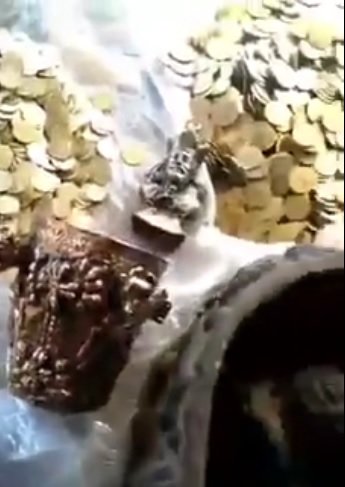 مدعیان گنج فاروق دستگیر شدند