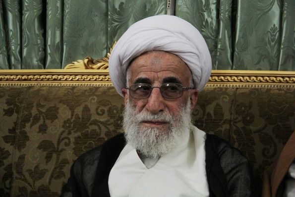 پاسخ آیتالله جنتی به شایعه درگذشتاش پاسخ آیتالله جنتی به شایعه درگذشتاش